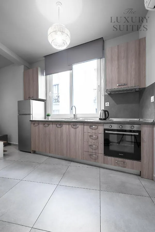 Upper Floor, The Luxury Suites Салоники 0*,