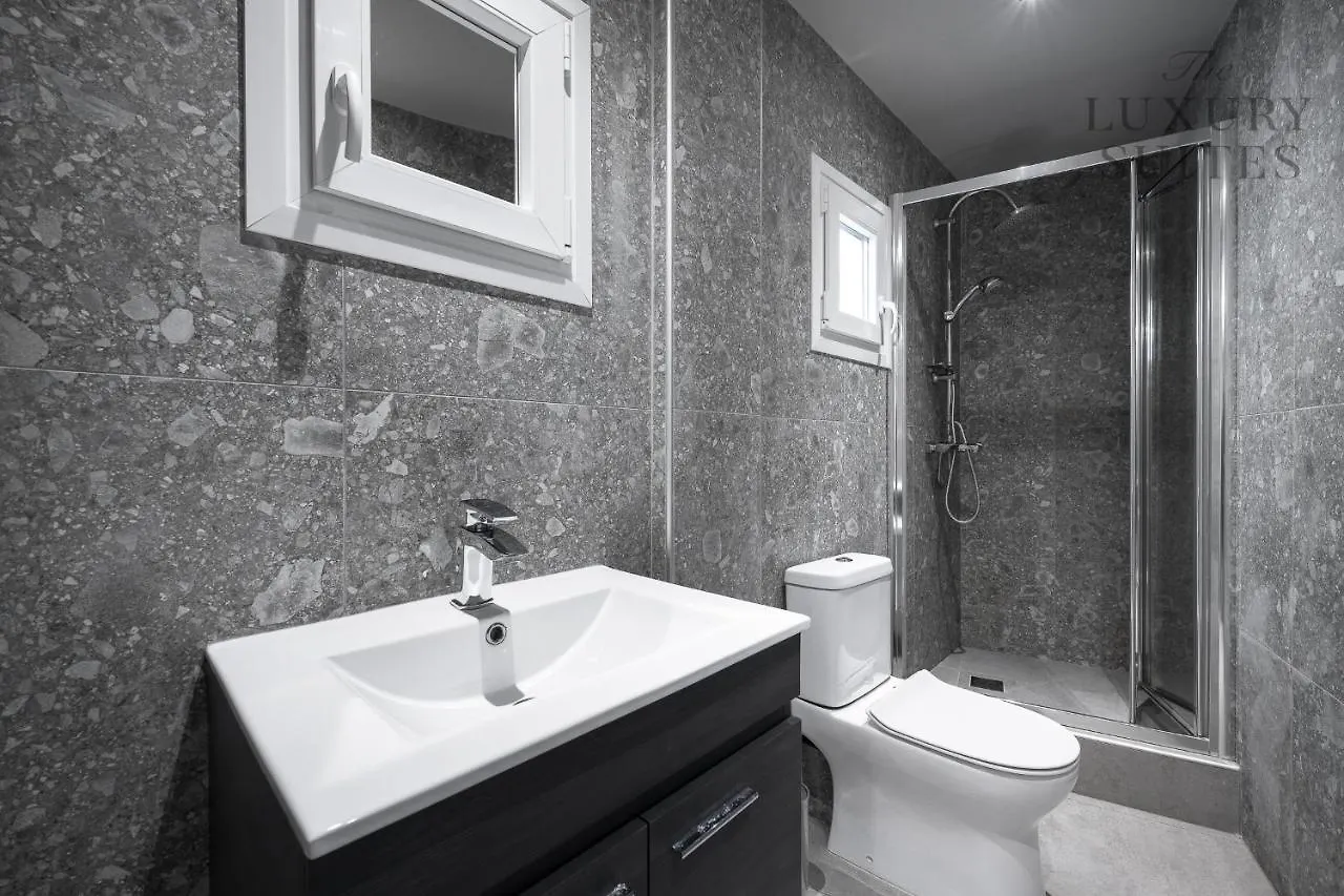 Upper Floor, The Luxury Suites Салоники Апартаменты